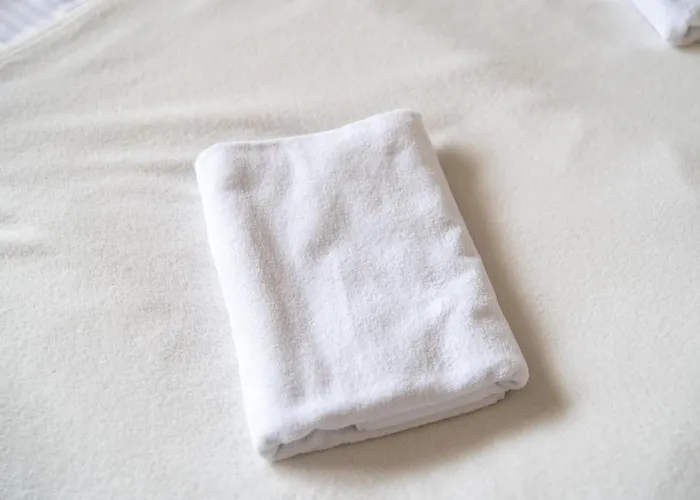 Brylantowa Sea By Bookinghost